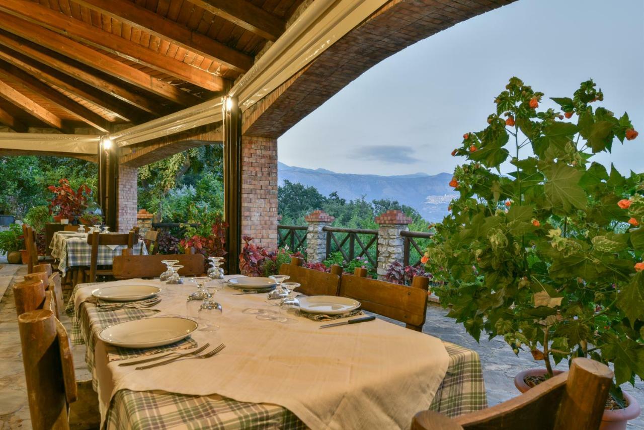 Agriturismo L'Antico Casolare Castelcivita エクステリア 写真